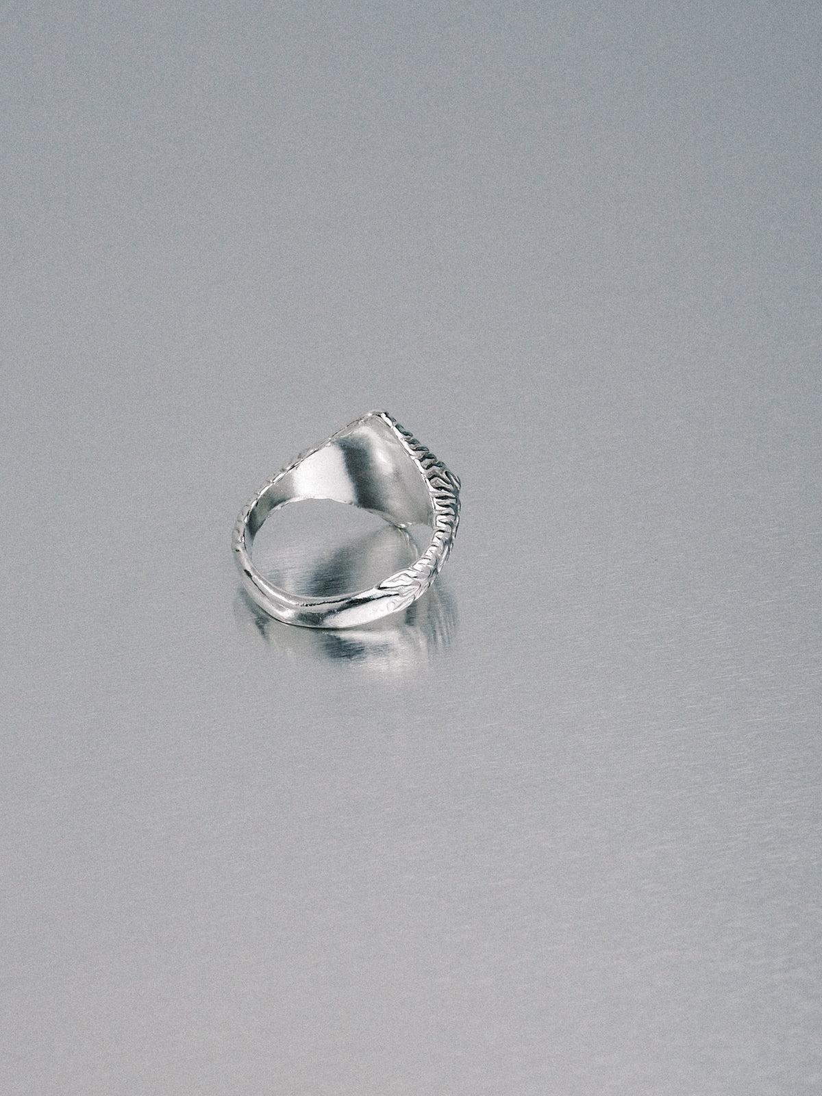 Biomorphic Diamond Signet, 925 silver