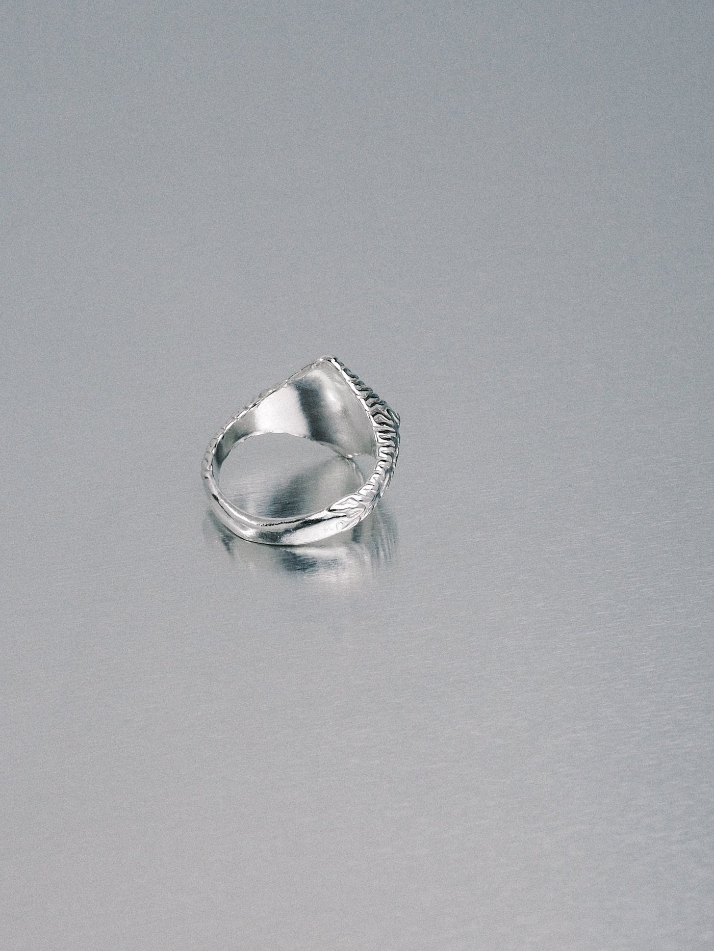 Biomorphic Diamond Signet, 925 silver