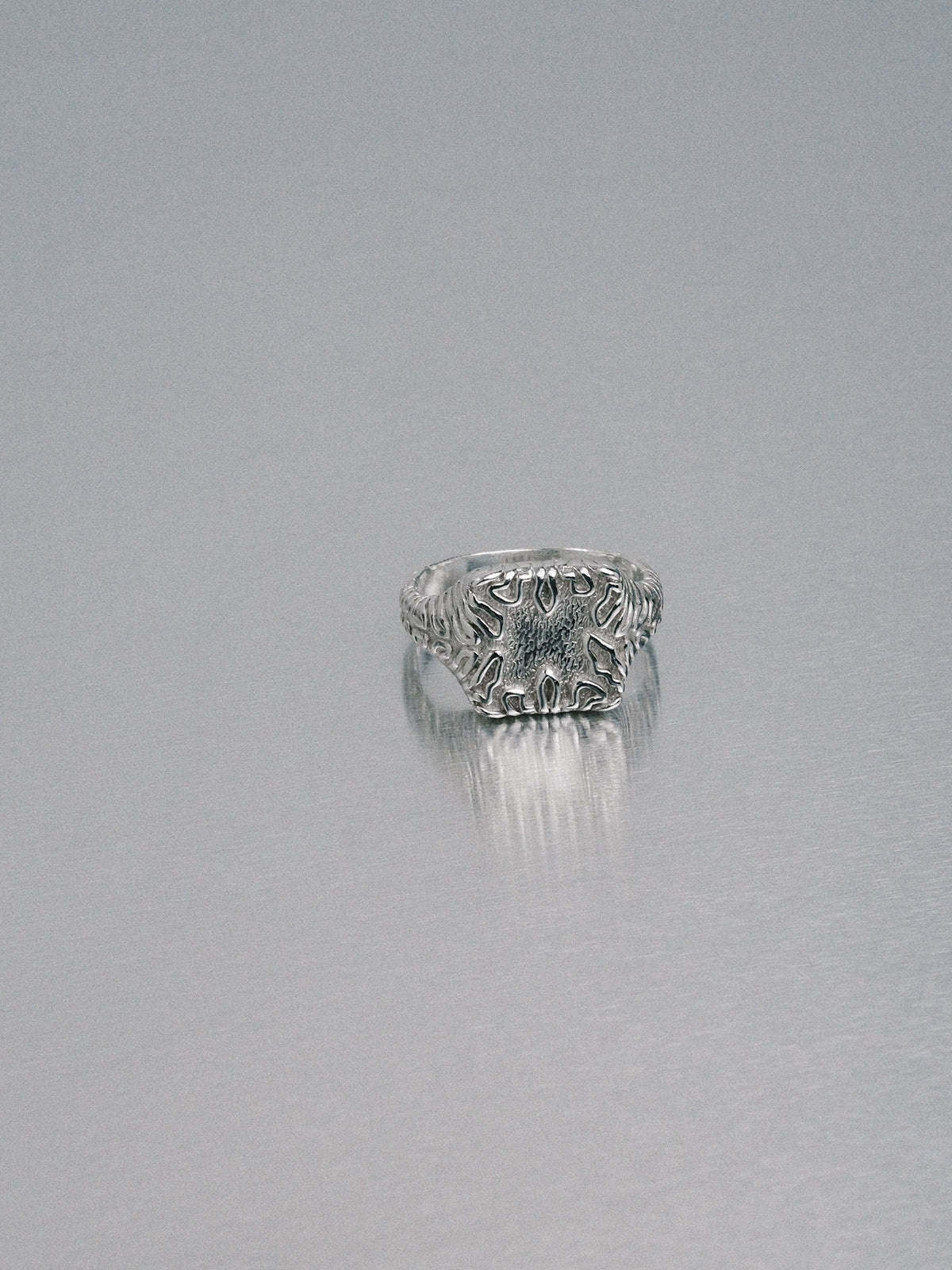 Biomorphic Square Signet, 925 silver