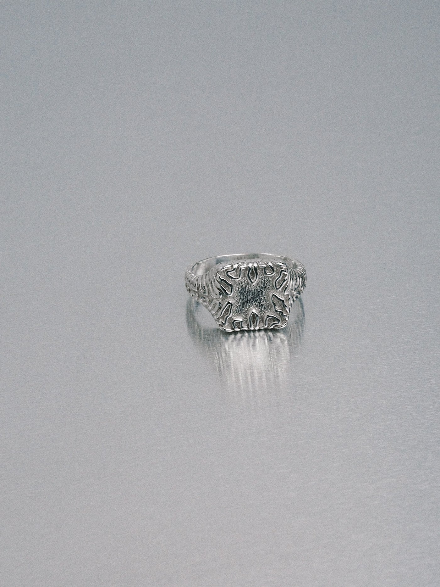 Biomorphic Square Signet, 925 silver