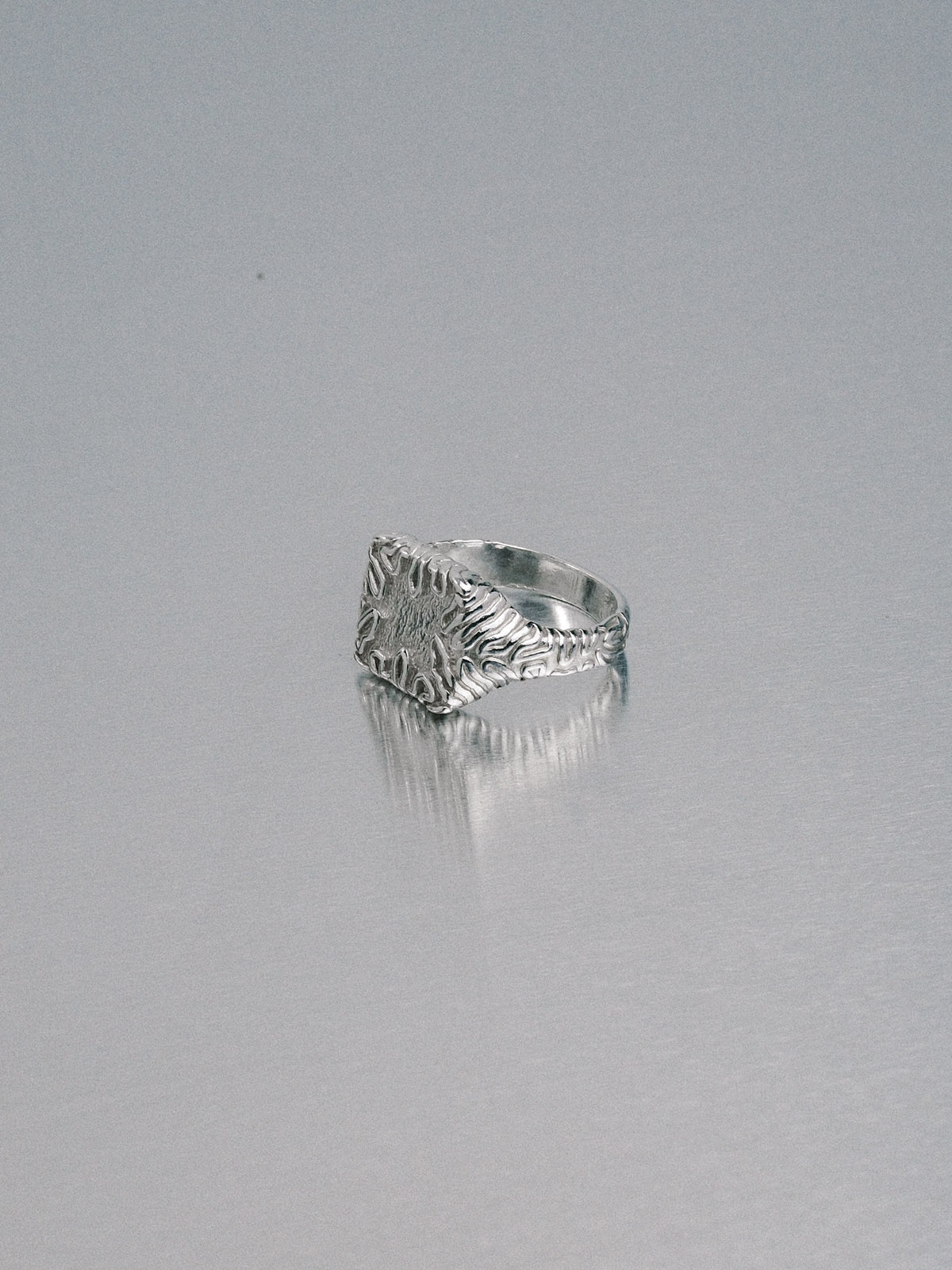 Biomorphic Square Signet, 925 silver