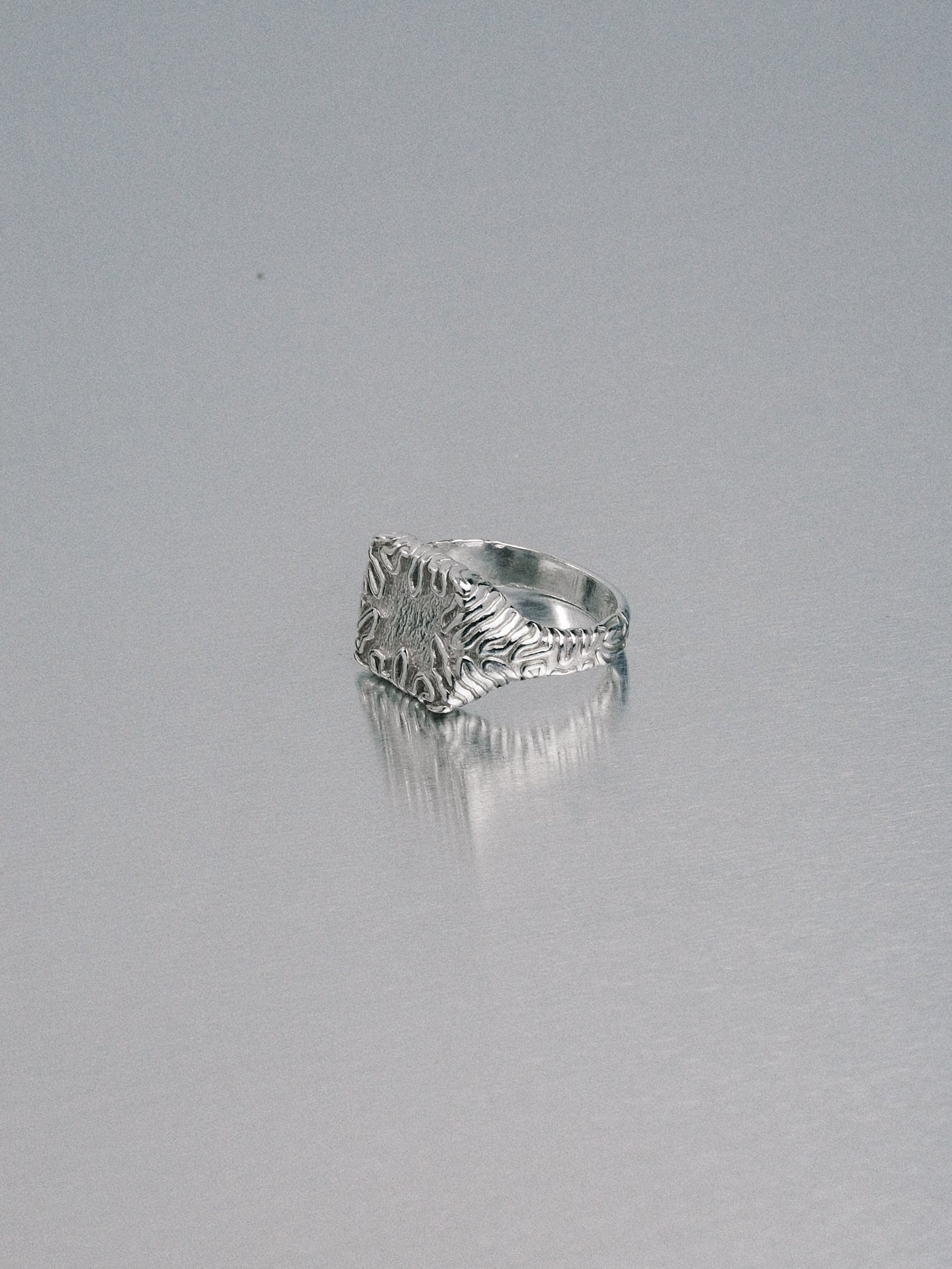 Biomorphic Square Signet, 925 silver