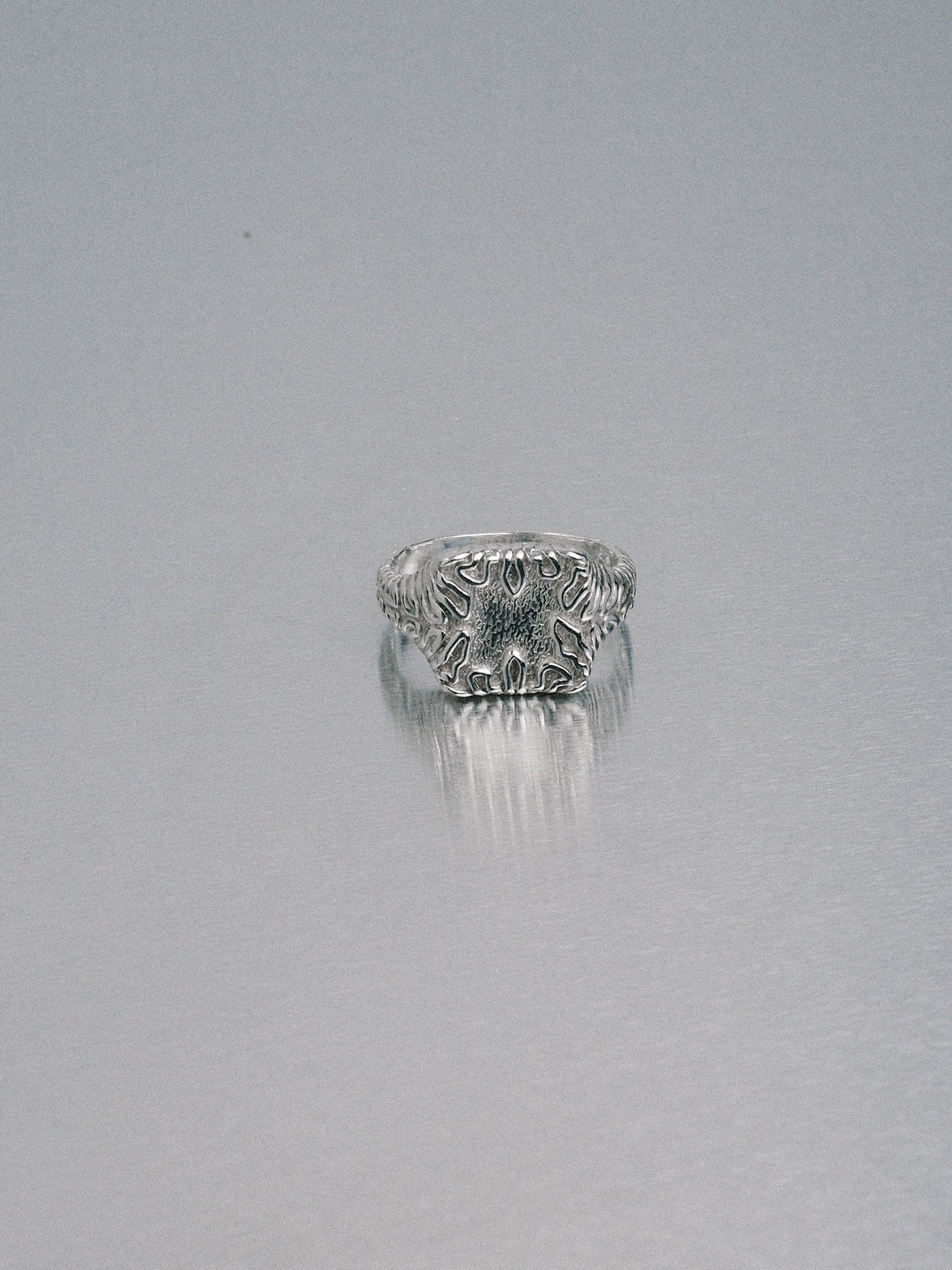 Biomorphic Square Signet, 925 silver