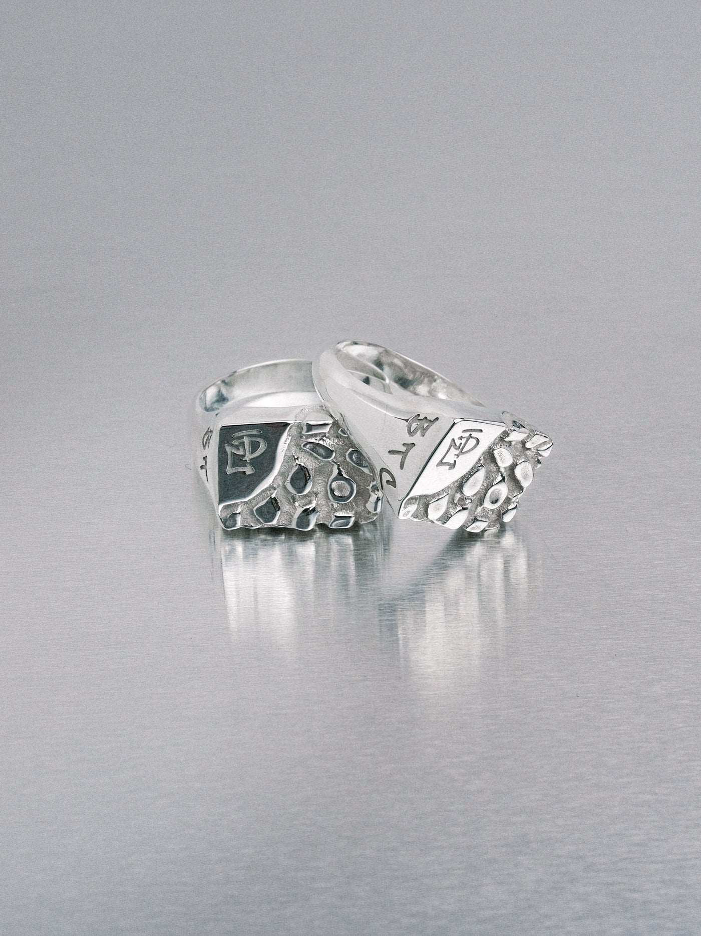 Asymmetric Nugget Chunky Ring, 935 silver